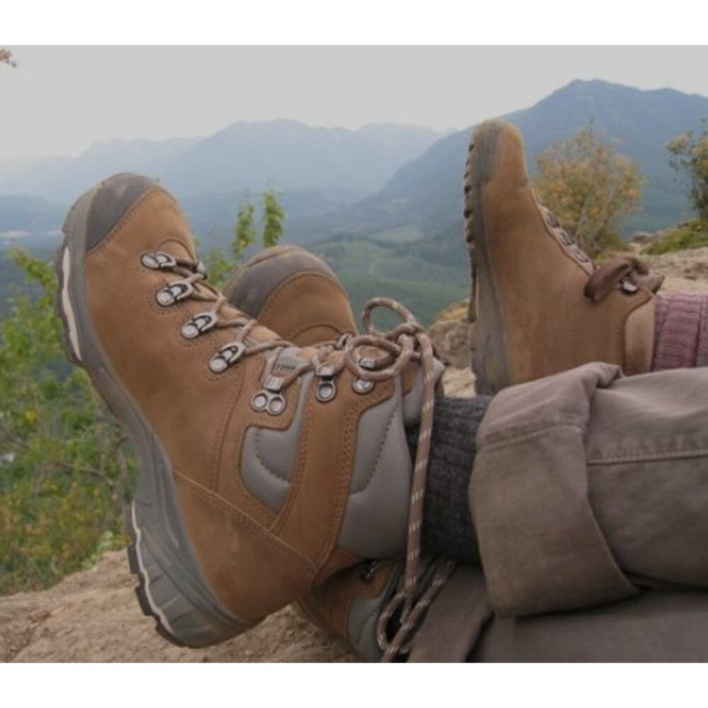 Vasque Men's St. Elias Gore-Tex Backpacking Boots - Men's Size 12 M
